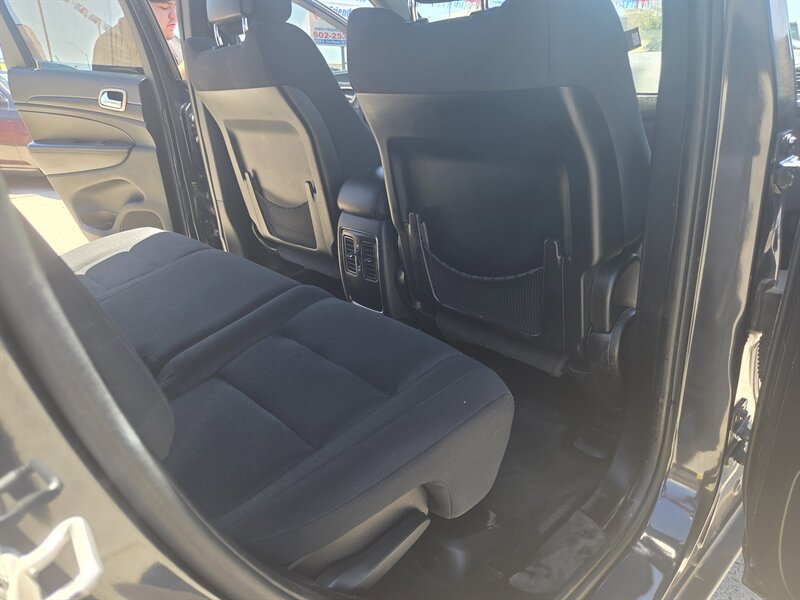 2015 Jeep Grand Cherokee Laredo - Photo 7 - Phoenix, AZ 85006