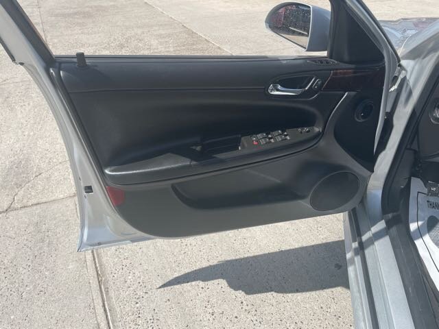 2014 Chevrolet Impala Limited LT Fleet - Photo 4 - Phoenix, AZ 85006