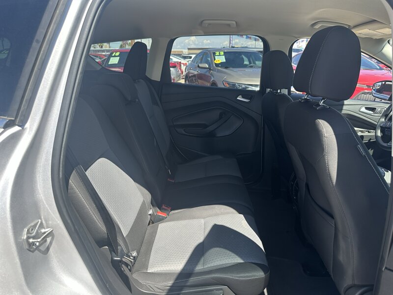 2017 Ford Escape SE - Photo 10 - Phoenix, AZ 85006