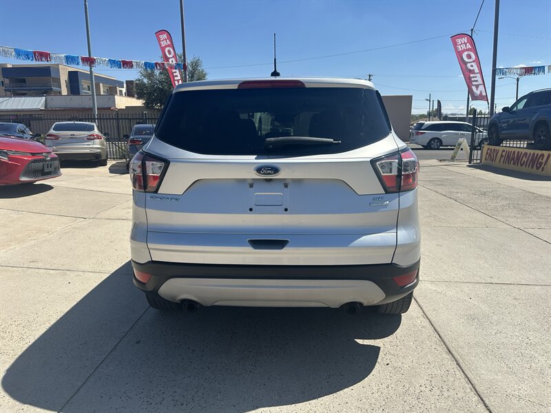 2017 Ford Escape SE - Photo 12 - Phoenix, AZ 85006