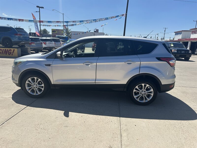 2017 Ford Escape SE - Photo 3 - Phoenix, AZ 85006