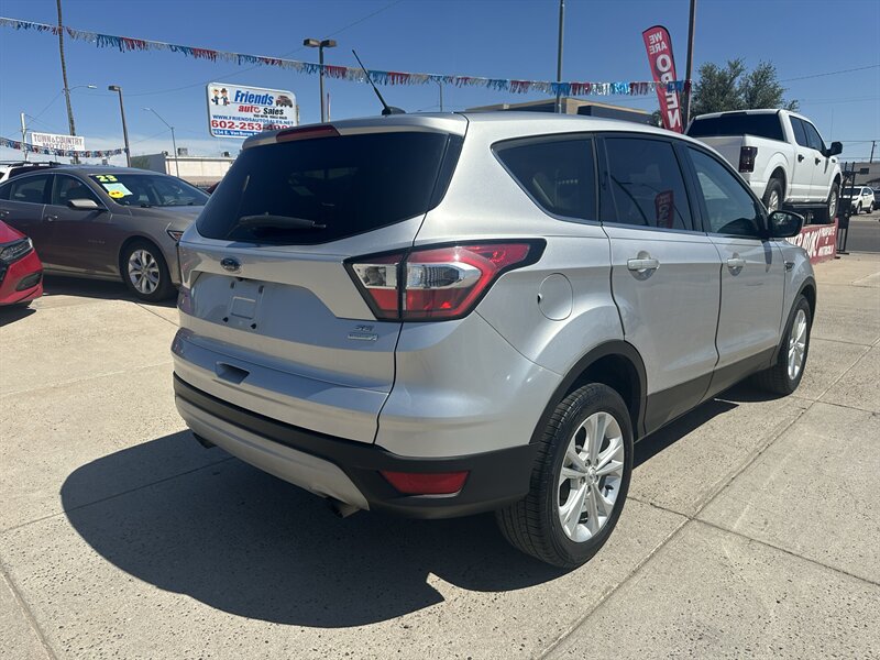 2017 Ford Escape SE - Photo 13 - Phoenix, AZ 85006
