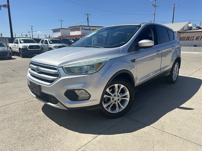 2017 Ford Escape SE - Photo 2 - Phoenix, AZ 85006