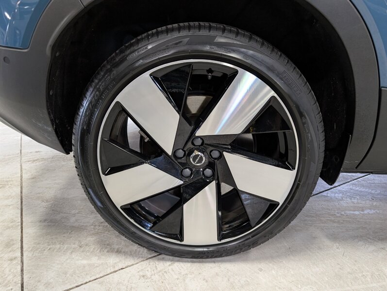 2023 Volvo C40 Recharge Twin Ultimate - Photo 13 - Bountiful, UT 84010