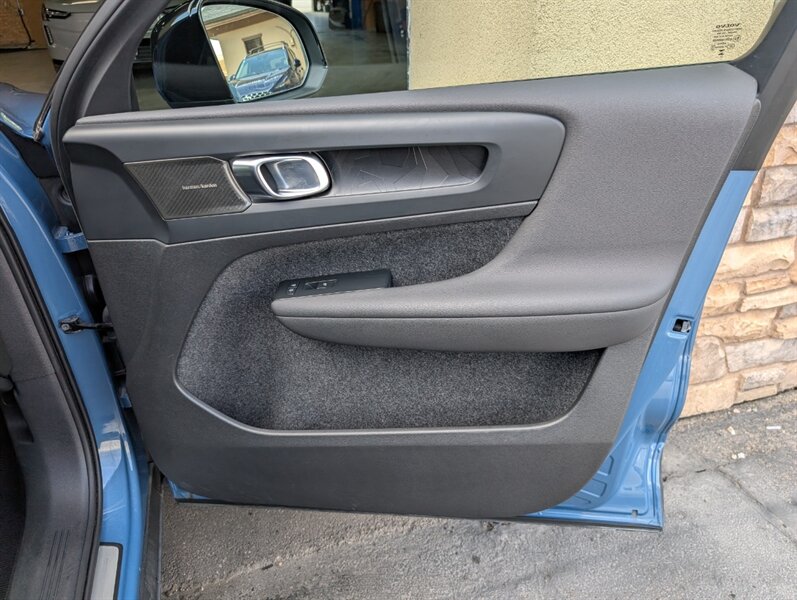 2023 Volvo C40 Recharge Twin Ultimate - Photo 30 - Bountiful, UT 84010