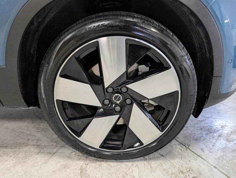 2023 Volvo C40 Recharge Twin Ultimate - Photo 12 - Bountiful, UT 84010