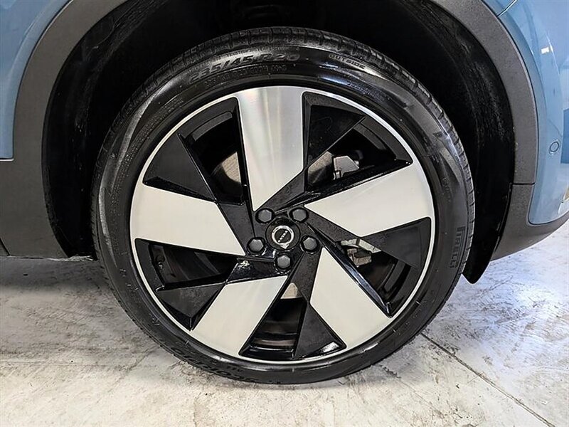 2023 Volvo C40 Recharge Twin Ultimate - Photo 12 - Bountiful, UT 84010