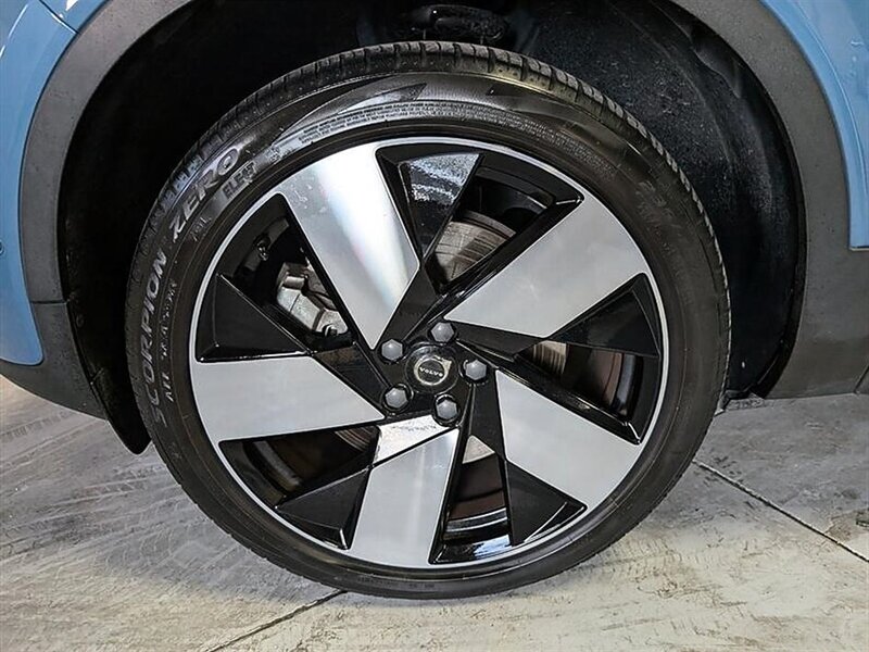 2023 Volvo C40 Recharge Twin Ultimate - Photo 15 - Bountiful, UT 84010