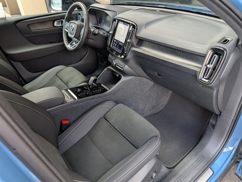 2023 Volvo C40 Recharge Twin Ultimate - Photo 4 - Bountiful, UT 84010