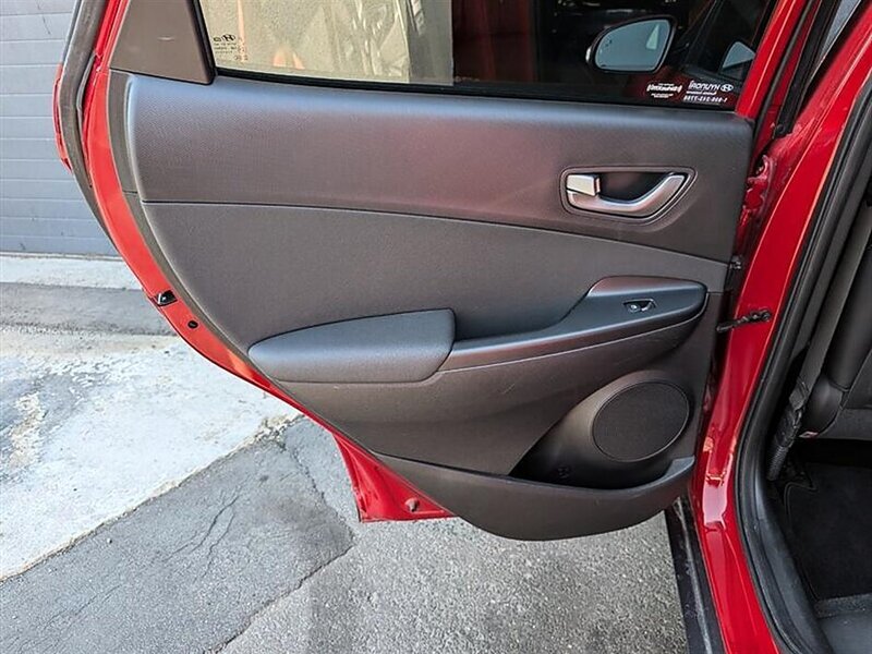 2018 Hyundai KONA Limited - Photo 25 - Bountiful, UT 84010