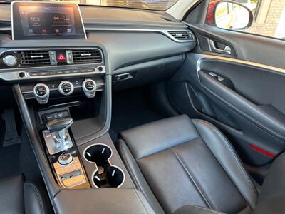2020 Genesis G70 2.0T   - Photo 18 - St. George, UT 84770-2625