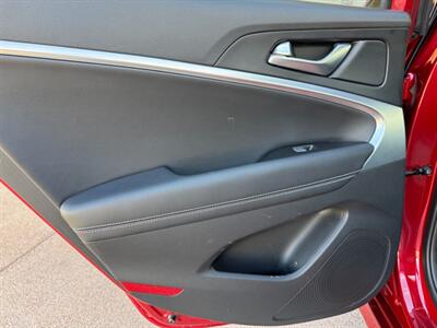 2020 Genesis G70 2.0T   - Photo 50 - St. George, UT 84770-2625