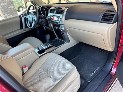 2011 Toyota 4Runner SR5   - Photo 6 - St. George, UT 84770-2625