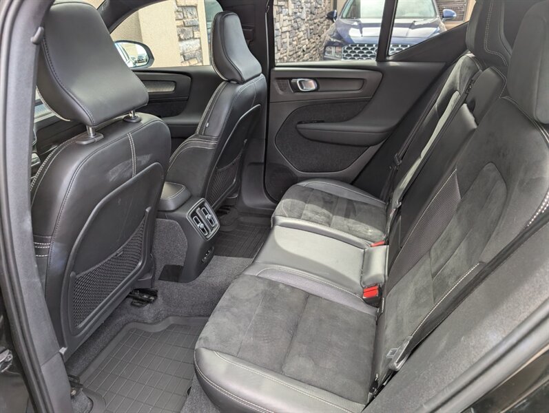 2021 Volvo XC40 Recharge Pure Electric P8 - Photo 26 - Bountiful, UT 84010