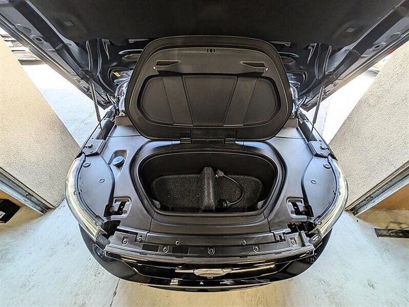 2021 Volvo XC40 Recharge Pure Electric P8 - Photo 17 - Bountiful, UT 84010