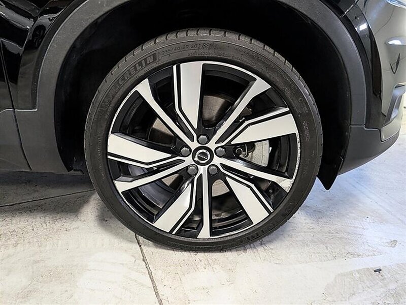 2021 Volvo XC40 Recharge Pure Electric P8 - Photo 12 - Bountiful, UT 84010