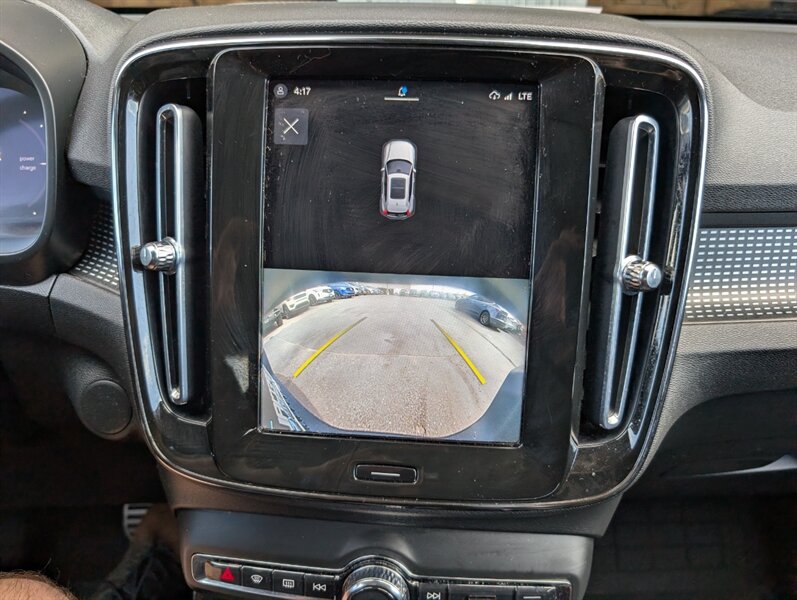 2021 Volvo XC40 Recharge Pure Electric P8 - Photo 24 - Bountiful, UT 84010