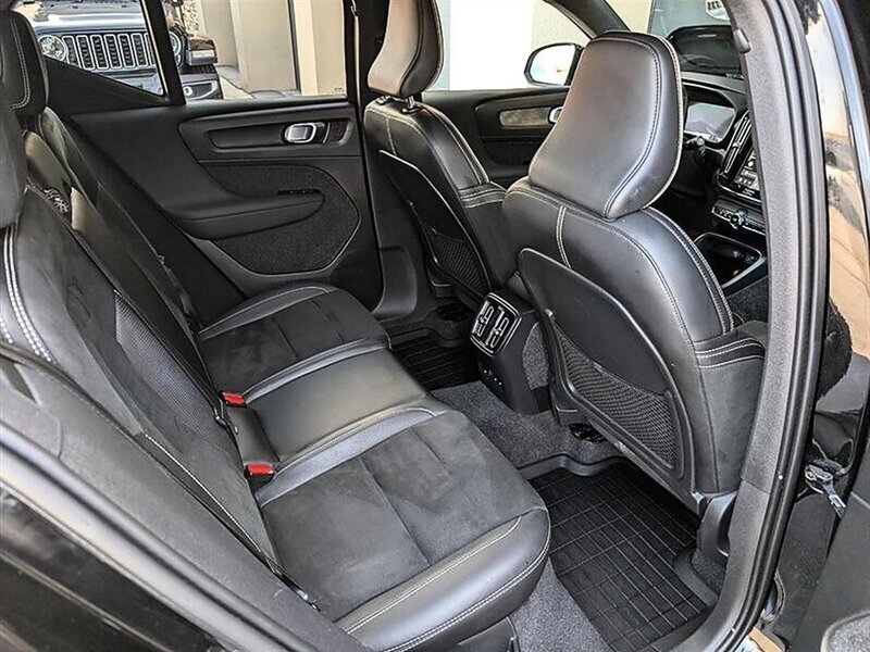 2021 Volvo XC40 Recharge Pure Electric P8 - Photo 29 - Bountiful, UT 84010