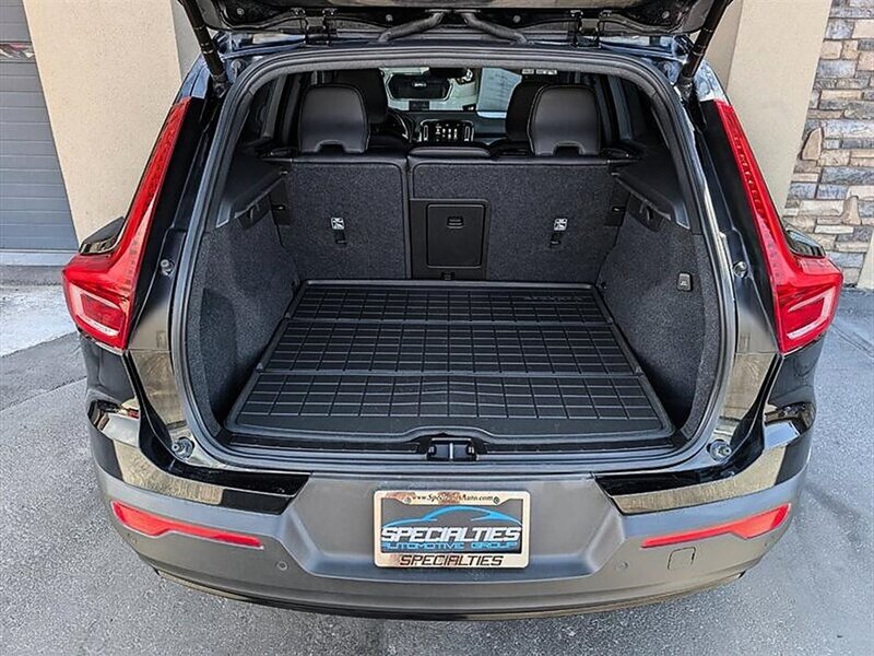 2021 Volvo XC40 Recharge Pure Electric P8 - Photo 32 - Bountiful, UT 84010
