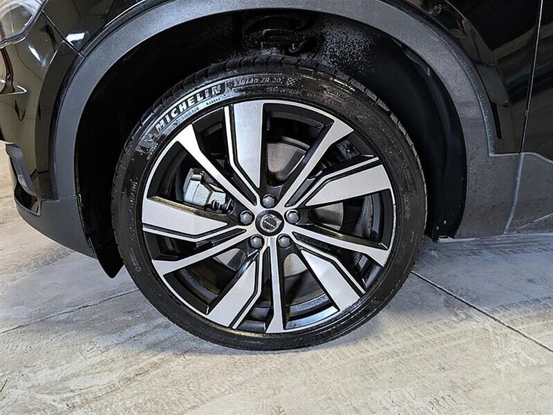 2021 Volvo XC40 Recharge Pure Electric P8 - Photo 15 - Bountiful, UT 84010