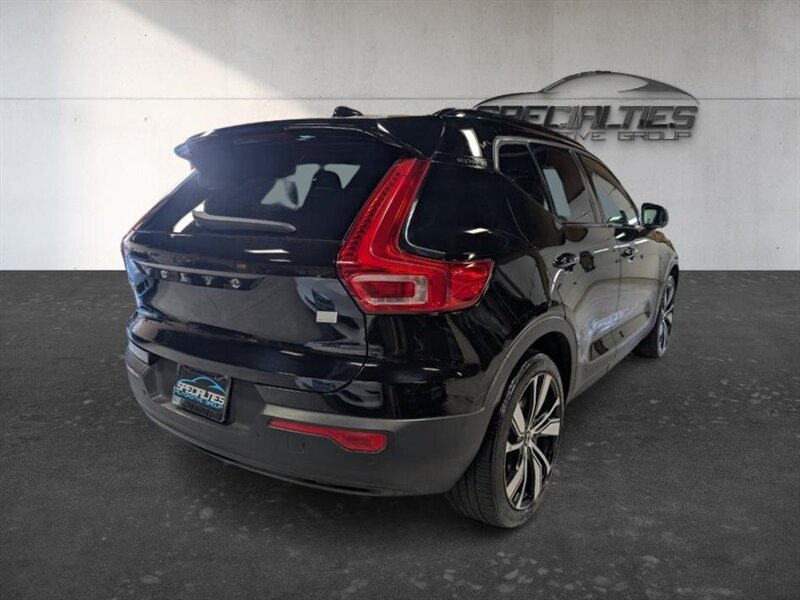2021 Volvo XC40 Recharge Pure Electric P8 - Photo 10 - Bountiful, UT 84010