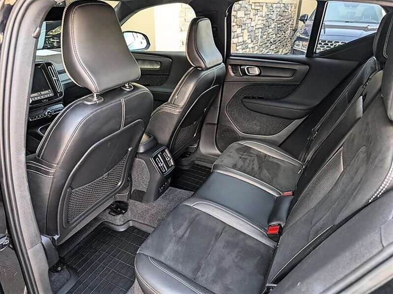 2021 Volvo XC40 Recharge Pure Electric P8 - Photo 26 - Bountiful, UT 84010