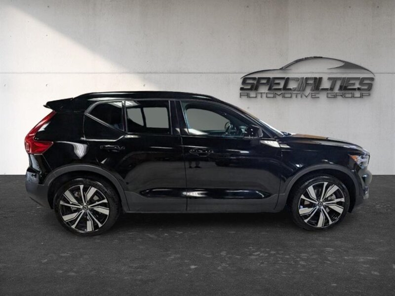 2021 Volvo XC40 Recharge Pure Electric P8 - Photo 11 - Bountiful, UT 84010