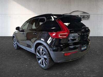 2021 Volvo XC40 Recharge Pure Electric P8 - Photo 8 - Bountiful, UT 84010