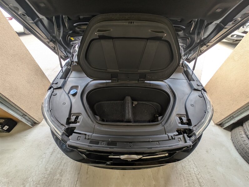 2021 Volvo XC40 Recharge Pure Electric P8 - Photo 17 - Bountiful, UT 84010