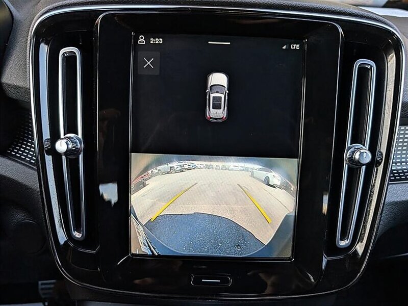 2021 Volvo XC40 Recharge Pure Electric P8 - Photo 24 - Bountiful, UT 84010