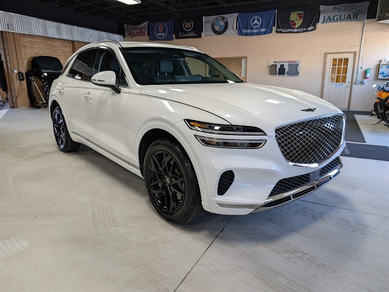 2025 Genesis GV70 Standard  