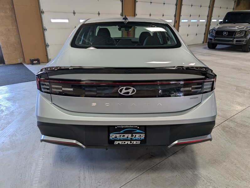 2026 Hyundai SONATA Hybrid Blue - Photo 9 - Bountiful, UT 84010