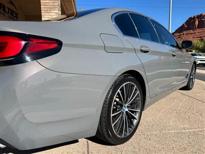 2022 BMW 530e xDrive   - Photo 24 - St. George, UT 84770-2625