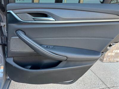 2022 BMW 530e xDrive   - Photo 53 - St. George, UT 84770-2625