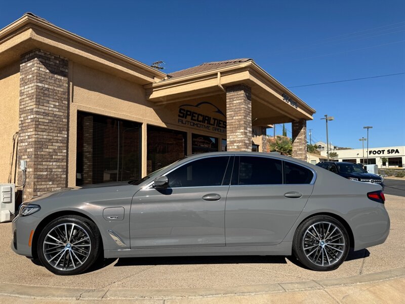 2022 Bmw 530e xDrive photo 2