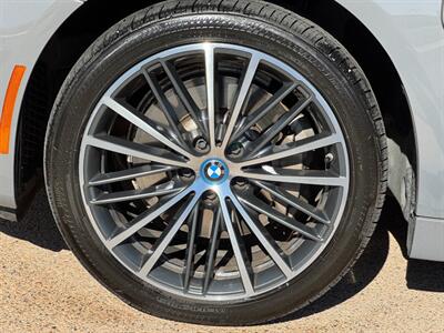 2022 BMW 530e xDrive   - Photo 34 - St. George, UT 84770-2625