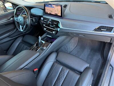 2022 BMW 530e xDrive   - Photo 7 - St. George, UT 84770-2625