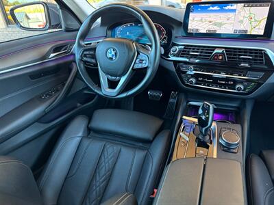 2022 BMW 530e xDrive   - Photo 17 - St. George, UT 84770-2625