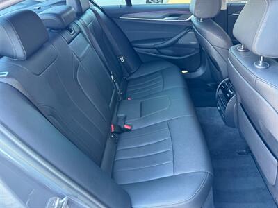 2022 BMW 530e xDrive   - Photo 15 - St. George, UT 84770-2625