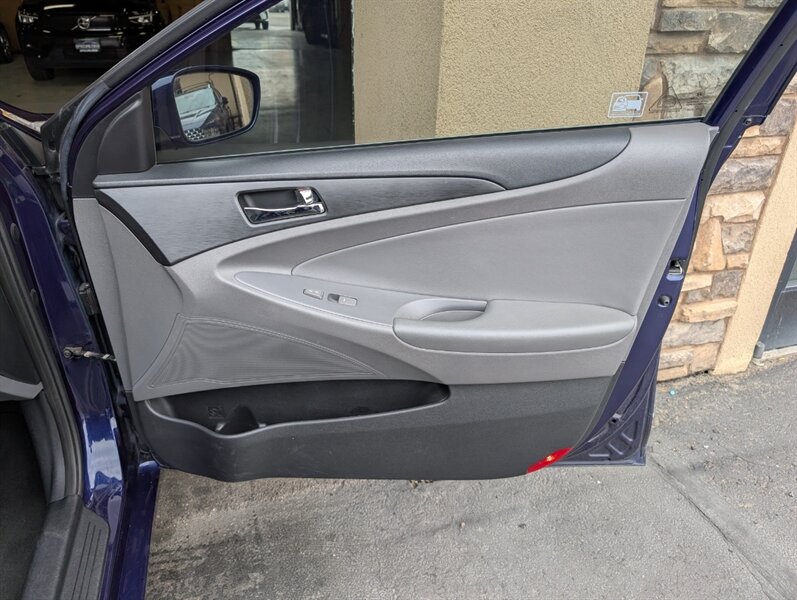2013 Hyundai SONATA GLS - Photo 27 - Bountiful, UT 84010