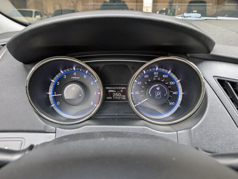 2013 Hyundai SONATA GLS - Photo 20 - Bountiful, UT 84010