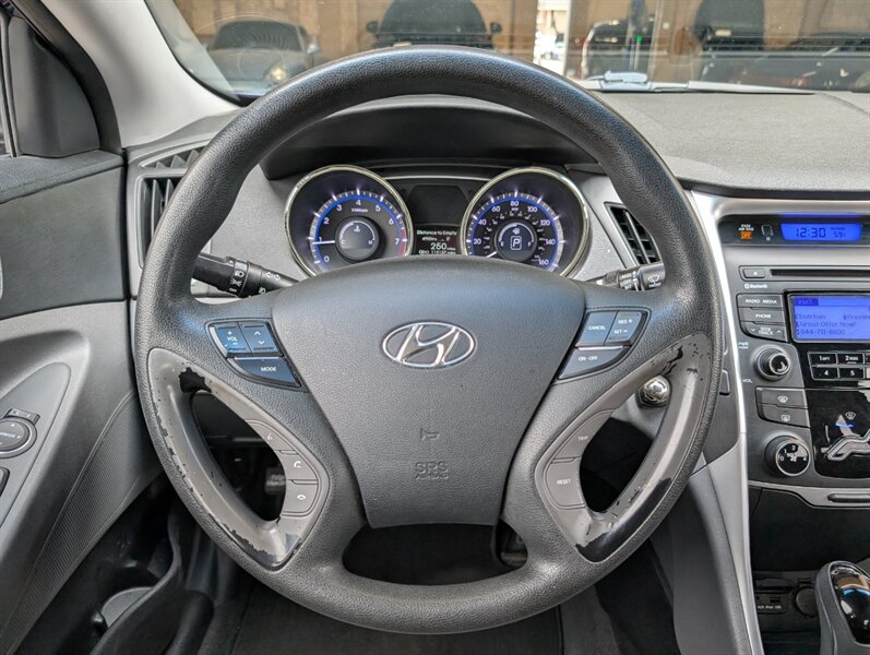 2013 Hyundai SONATA GLS - Photo 19 - Bountiful, UT 84010