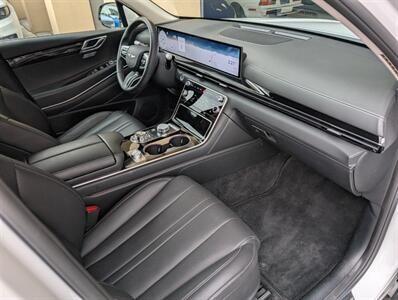 2025 Genesis GV80 Standard - Photo 4 - Bountiful, UT 84010