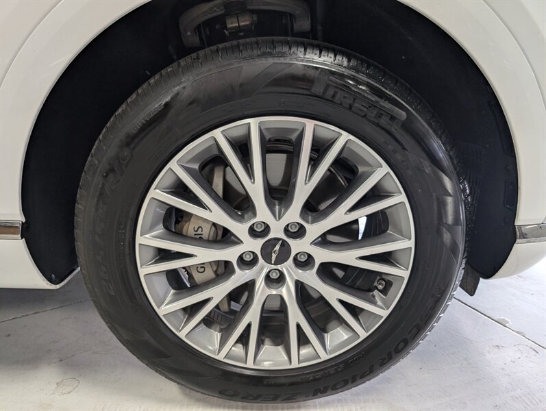 2025 Genesis GV80 Standard - Photo 12 - Bountiful, UT 84010