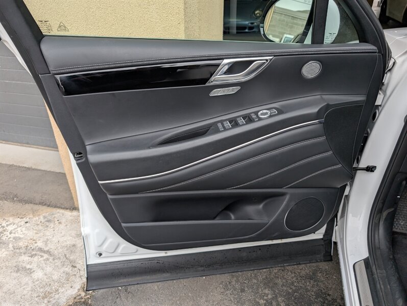 2025 Genesis GV80 Standard - Photo 18 - Bountiful, UT 84010