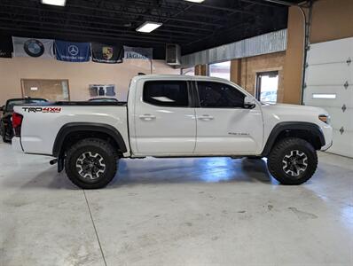 2019 Toyota Tacoma TRD Off-Road   - Photo 12 - Bountiful, UT 84010