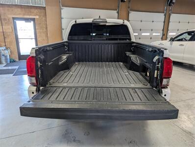 2019 Toyota Tacoma TRD Off-Road   - Photo 10 - Bountiful, UT 84010