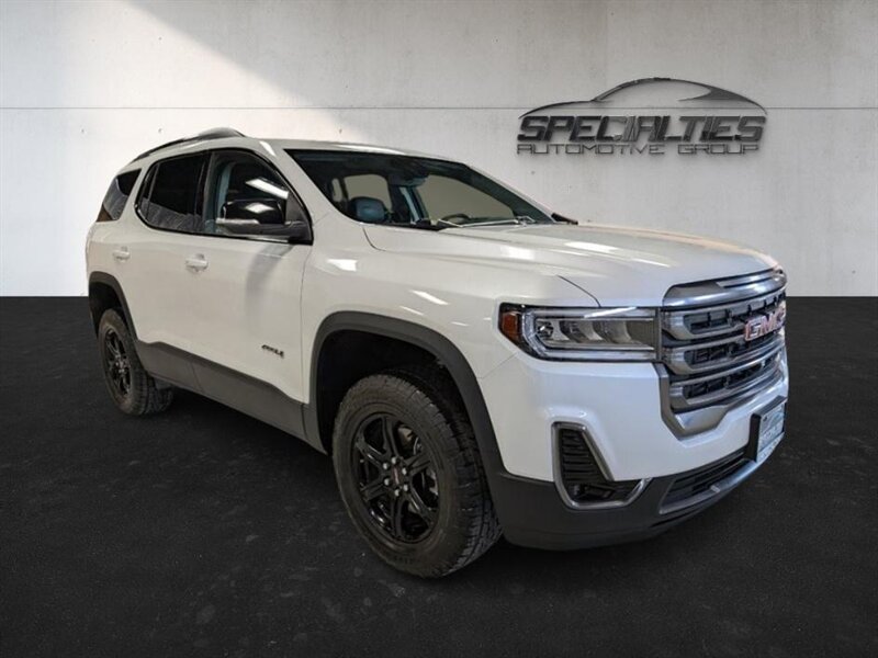 2023 GMC Acadia AT4  