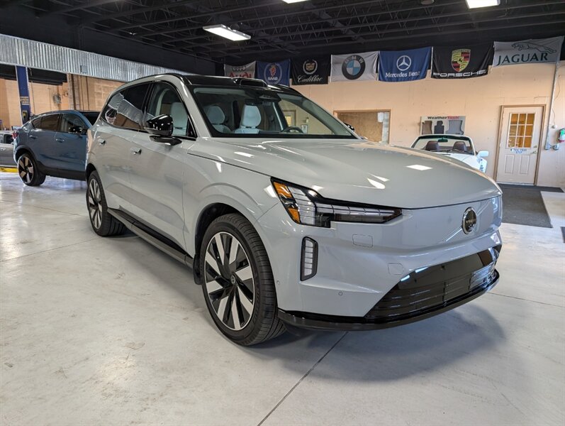 2025 Volvo EX90 Ultra  7-Passenger - Photo 1 - Bountiful, UT 84010
