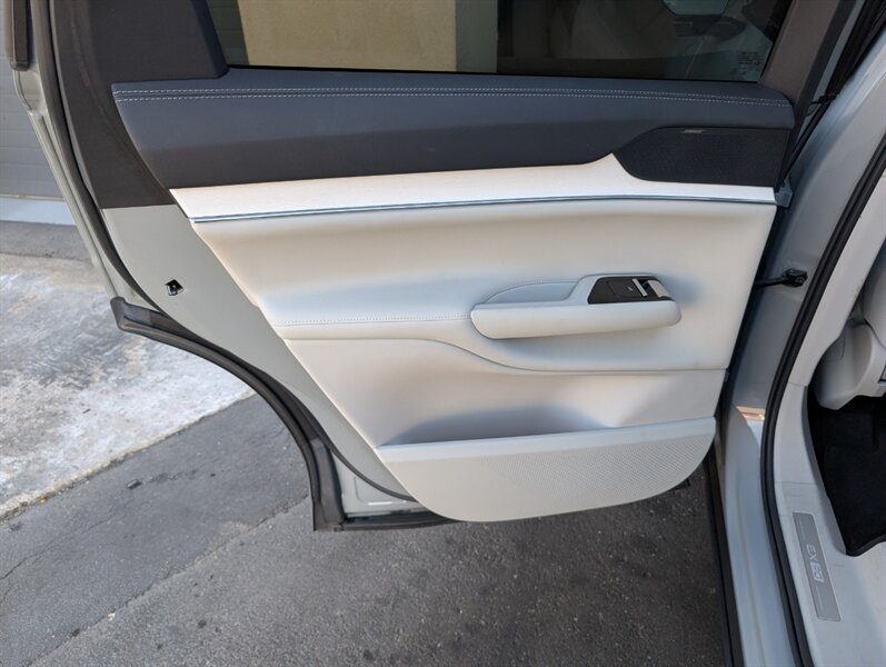 2025 Volvo EX90 Ultra 7-Passenger - Photo 25 - Bountiful, UT 84010